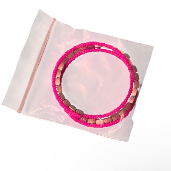 Just Be Pink Robe and Spa Bundle - Picture 5 of 12